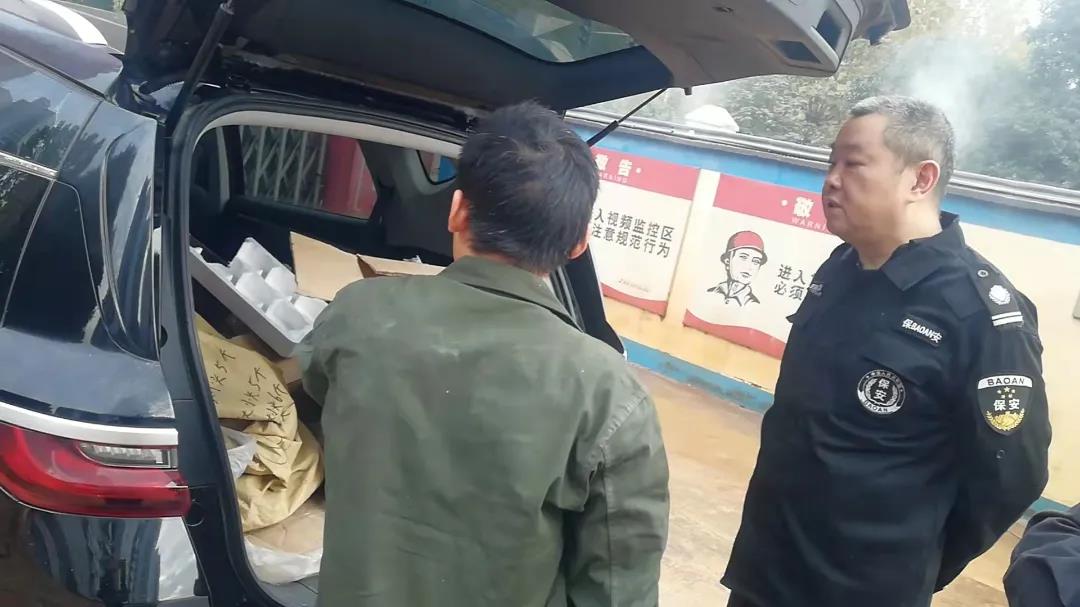 1637310810564891.jpg 拦.jpg